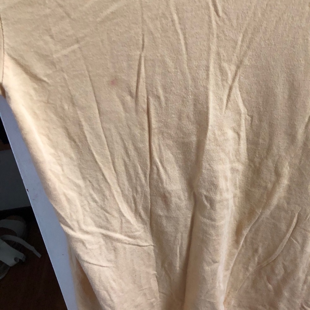 american eagle yellow tee - Picture 2 of 2